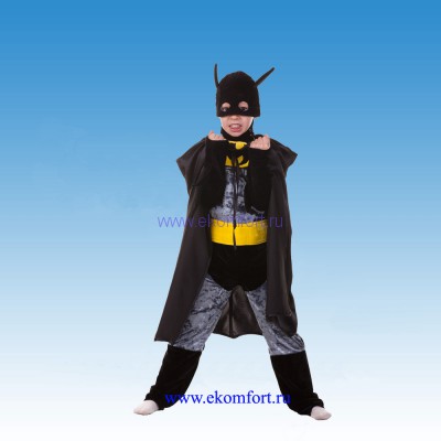 Карнавальный костюм &quot; Бэтмен&quot; Карнавальный костюм " Бэтмен" Комплектность: рубашка, штаны, плащ, пояс, маска Материал: атлас, велюр Рассчитан на рост от 120 до 130 см.